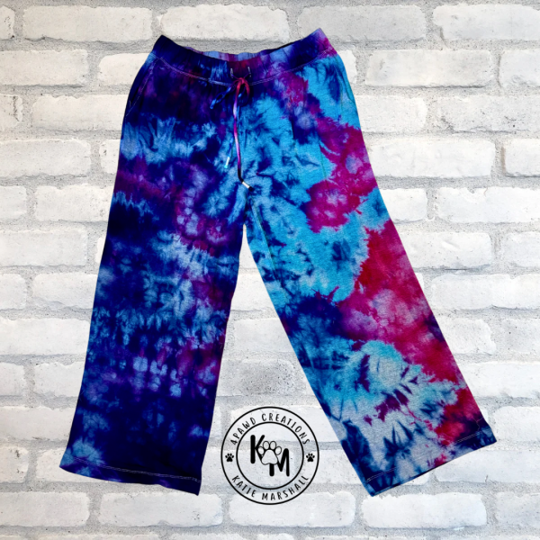 *LIMITED* Women's Knit Cropped Lounge Pants